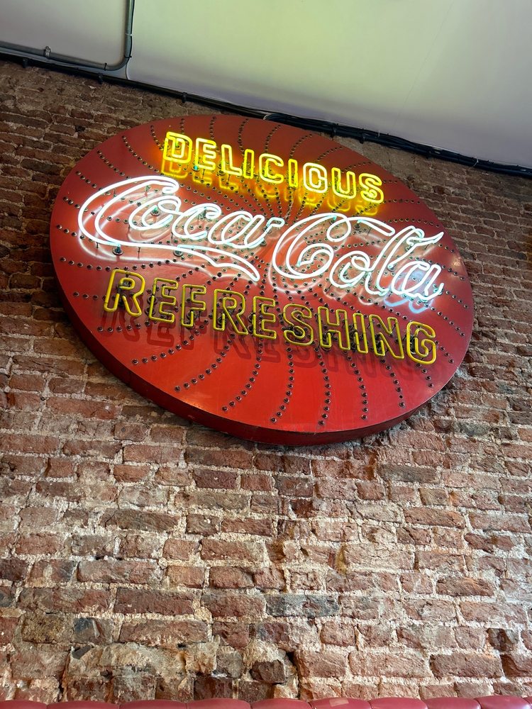 Maxwell's Bar & Grill