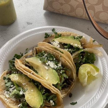 El Grand Taco - Tacos de fajita con todo - Mexican Near Me - Houston, Texas El Grand Taco - Tacos de fajita con todo - Mexican Near Me - Houston, Texas