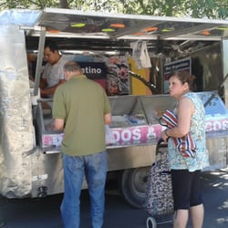Feria de frutas y verduras en Barrio Alta Córdoba - Pescaderia Mar Argentino