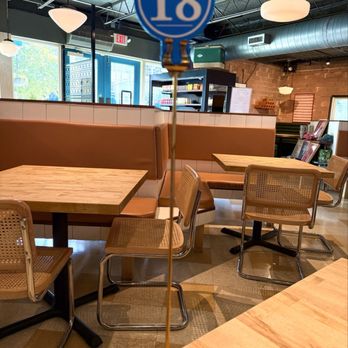 Local Foods - Tables - Sandwiches Near Me - Houston, Texas