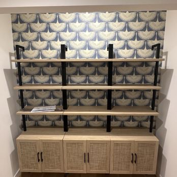Wallpaper San Francisco - After installing the shelves! - Wallpapering Near Me Wallpaper San Francisco - After installing the shelves! - Wallpapering Near Me