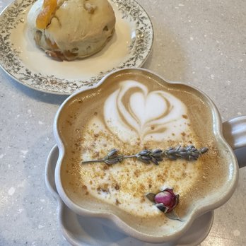 Discourse Coffee - Flora latte and scone - Coffee & Tea Near Me - Milwaukee, Wisconsin Discourse Coffee - Flora latte and scone - Coffee & Tea Near Me - Milwaukee, Wisconsin