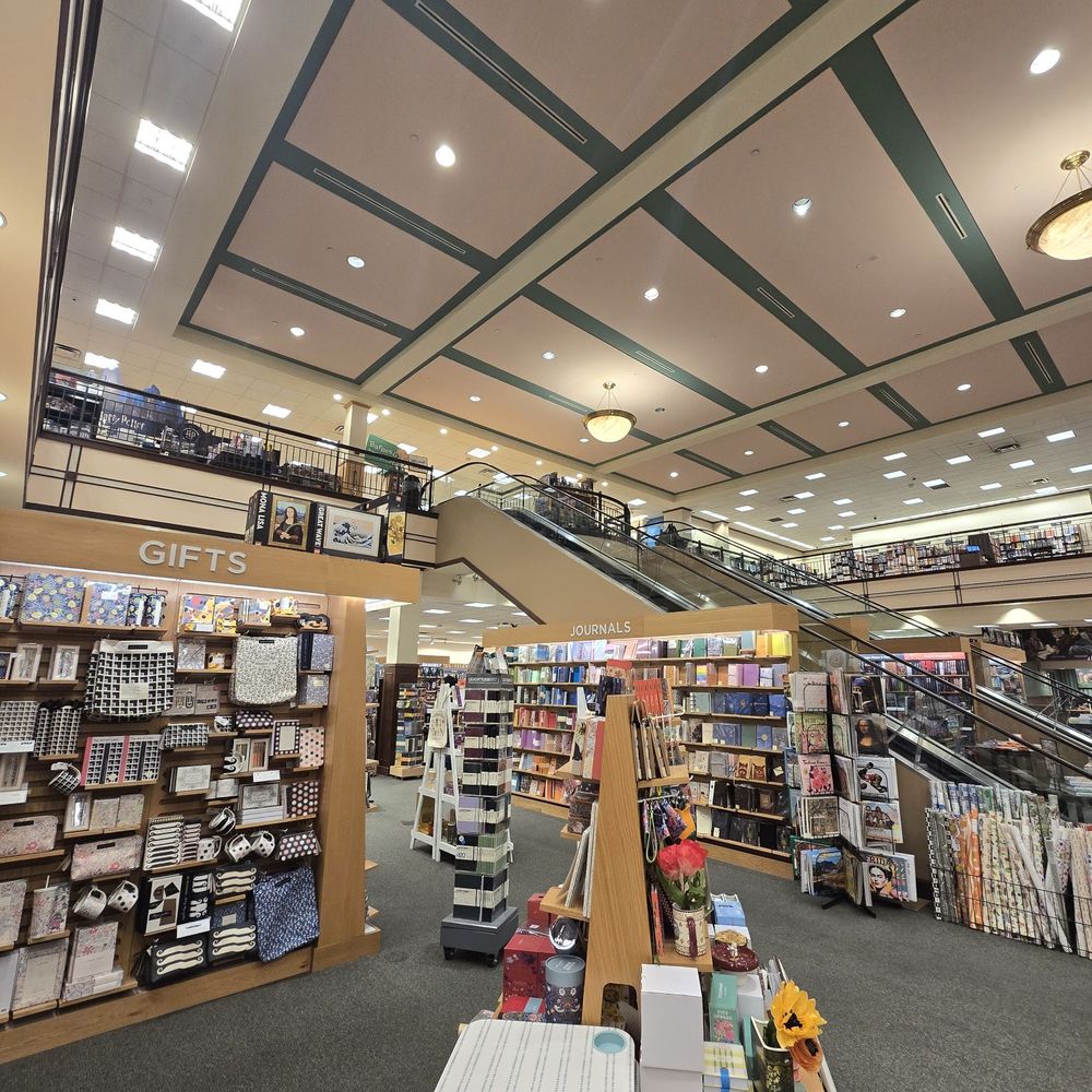 Barnes & Noble - Bookstores Near Me - Calabasas, California Barnes & Noble - Bookstores Near Me - Calabasas, California
