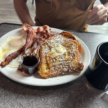 Biscuits Cafe - Finn - Breakfast & Brunch Near Me - Beaverton, Oregon Biscuits Cafe - Finn - Breakfast & Brunch Near Me - Beaverton, Oregon