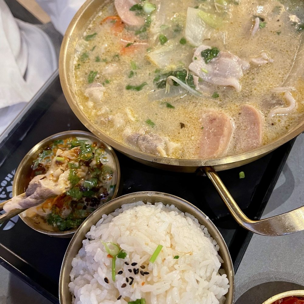 Big Way Hot Pot - Bone broth with rice - Hot Pot Near Me - Vancouver, British Columbia Big Way Hot Pot - Bone broth with rice - Hot Pot Near Me - Vancouver, British Columbia