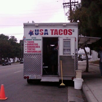 USA Tacos - a food truck parked on the side of the road - Mexican Near Me - San Fernando Valley, California USA Tacos - a food truck parked on the side of the road - Mexican Near Me - San Fernando Valley, California