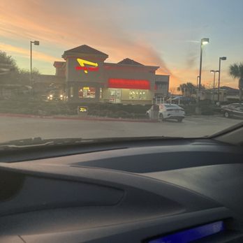 In-N-Out Burger - Burgers Near Me - Irving, Texas