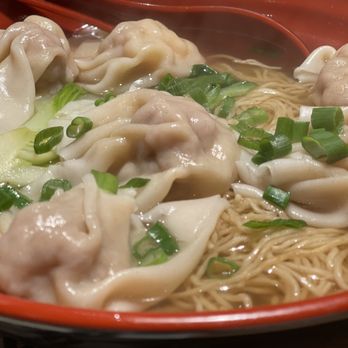 Hong Kong Bistro - Won ton noodle soup - Cantonese Near Me - Seattle, Washington Hong Kong Bistro - Won ton noodle soup - Cantonese Near Me - Seattle, Washington