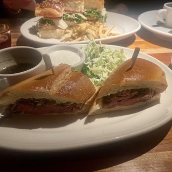 Houston's Restaurant - P Famous French Dip Au Jus - New American Near Me - Irvine, California