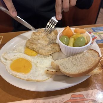 5th Avenue Cafe - Smaller Portion w/ chicken - Breakfast & Brunch Near Me - Phoenix, Arizona 5th Avenue Cafe - Smaller Portion w/ chicken - Breakfast & Brunch Near Me - Phoenix, Arizona