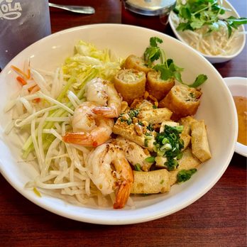 Noodles Pho U - Spicy Vermicelli noodles - Vietnamese Near Me - Los Banos, California