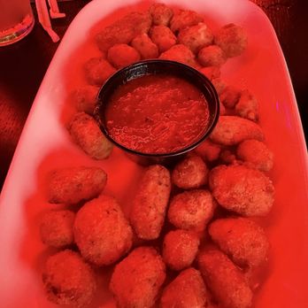 Draculas Kitchen & Bar - Garlic cheese curds - Burgers Near Me - Hagerstown, Maryland