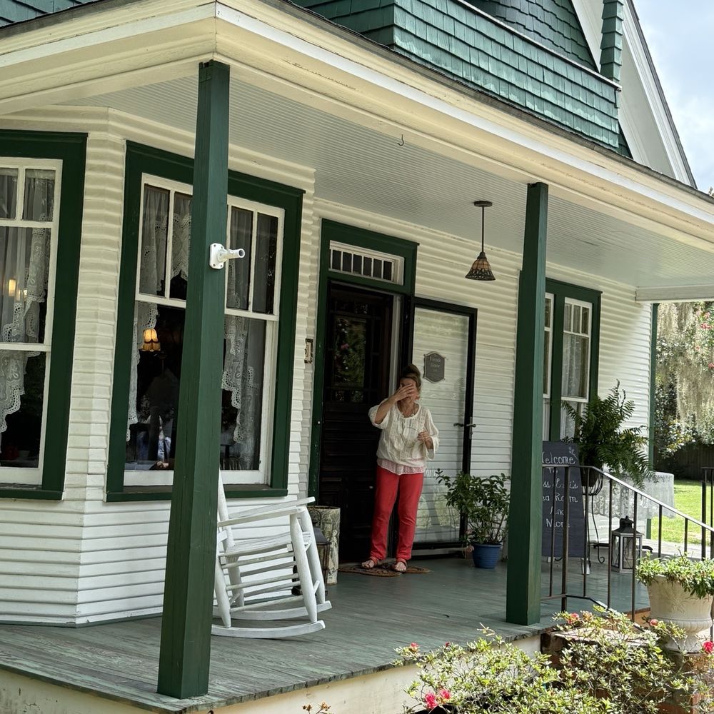 Miss Luci's Tea Room & More - Ms. Luci - waving goodbye. - Tea Rooms Near Me - Bagdad, Florida
