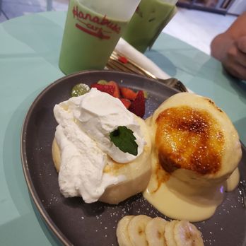 Hanabusa Cafe - Matcha latte and custard pancakes - Pancakes Near Me - Chicago, Illinois