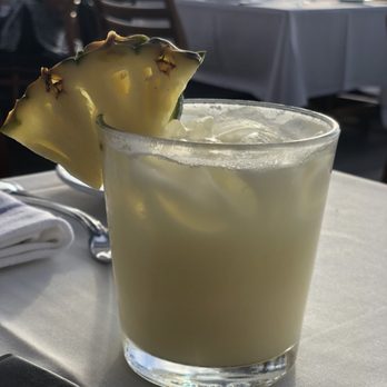 Fleetwood's on Front St - New American Near Me - Lahaina, Hawaii