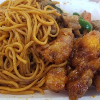 Golden Chopsticks - Spicy orange chicken, noodles, jalepeno chicken - Chinese Near Me - Lake Elsinore, California