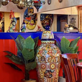Guadalajara's - Decor - Tacos Near Me - Sierra Vista, Arizona