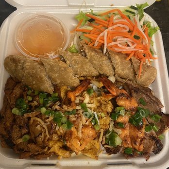 Pho 89 - B9. Combination Bun (Noodle bowl with grilled meats & egg rolls). Delicious! - Vietnamese Near Me - Denver, Colorado