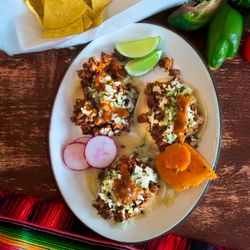 Taqueria Chihuahua - Incredible and tasty Tacos al Pastor.