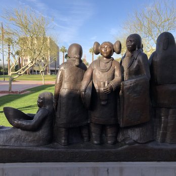 Heard Museum - Statues at the front entrance - Museums Near Me - Phoenix, Arizona Heard Museum - Statues at the front entrance - Museums Near Me - Phoenix, Arizona