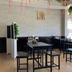 Khop Jai Der Lao & Vietnam - Inside of store