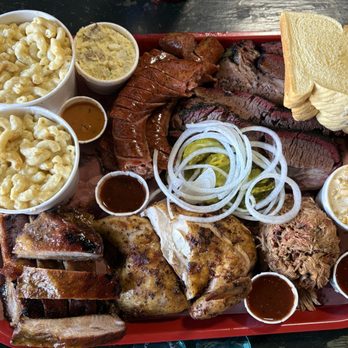 Bubby’s BBQ - Little bit of everything - Barbeque Near Me - Smithville, Texas