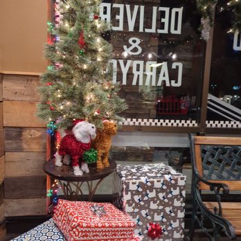 Rosati's Pizza - Christmas tree at Rosati's, 12/13/2022 - Pizza Near Me - Scottsdale, Arizona Rosati's Pizza - Christmas tree at Rosati's, 12/13/2022 - Pizza Near Me - Scottsdale, Arizona