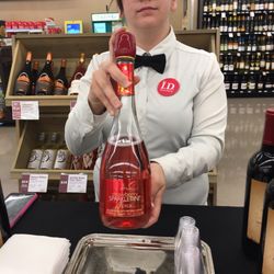 Food Lion - Now they are offering wine tasting.  I say yes!  Food Lion, oh yes :D