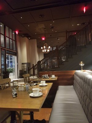 Elm Street Cask & Kitchen by null