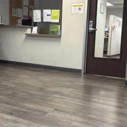 Quest Diagnostics - No-one at front desk