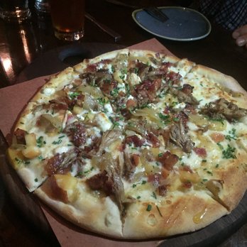 Vault Brewing - Duck and apple pizza - Breweries Near Me - Yardley, Pennsylvania Vault Brewing - Duck and apple pizza - Breweries Near Me - Yardley, Pennsylvania