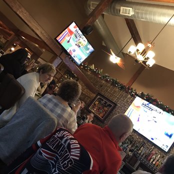 Bradford Tavern - Bar Time - American Near Me - Rowley, Massachusetts