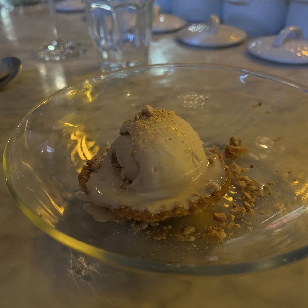 the LUKE BRASSERIE - Dulce de leche tart $16 - Brasseries Near Me - New Haven, Connecticut the LUKE BRASSERIE - Dulce de leche tart $16 - Brasseries Near Me - New Haven, Connecticut