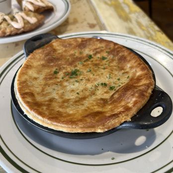 Elsie's Plate & Pie - Chicken pot pie - American Near Me - Baton Rouge, Louisiana Elsie's Plate & Pie - Chicken pot pie - American Near Me - Baton Rouge, Louisiana