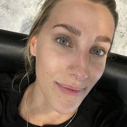 Facé Studios - Brow lamination and tint!