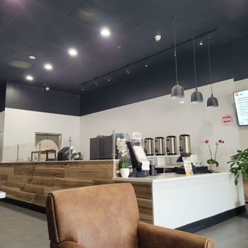 Quickly - Front Register - Bubble Tea Near Me - Clovis, California