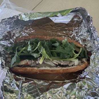 No Name BBQ Sandwich - Vietnamese Sandwich - Sandwiches Near Me - Honolulu, Hawaii