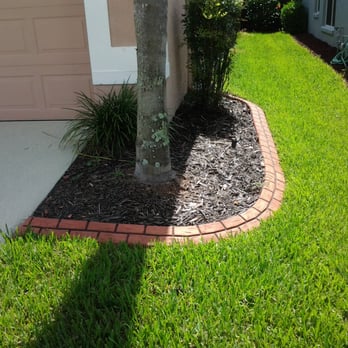 Alien Landscaping - a brick edging around a tree - Landscaping Near Me Alien Landscaping - a brick edging around a tree - Landscaping Near Me