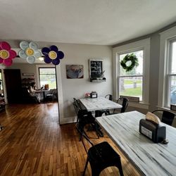 Lovett Coffeehouse & Eatery - One of the dining areas