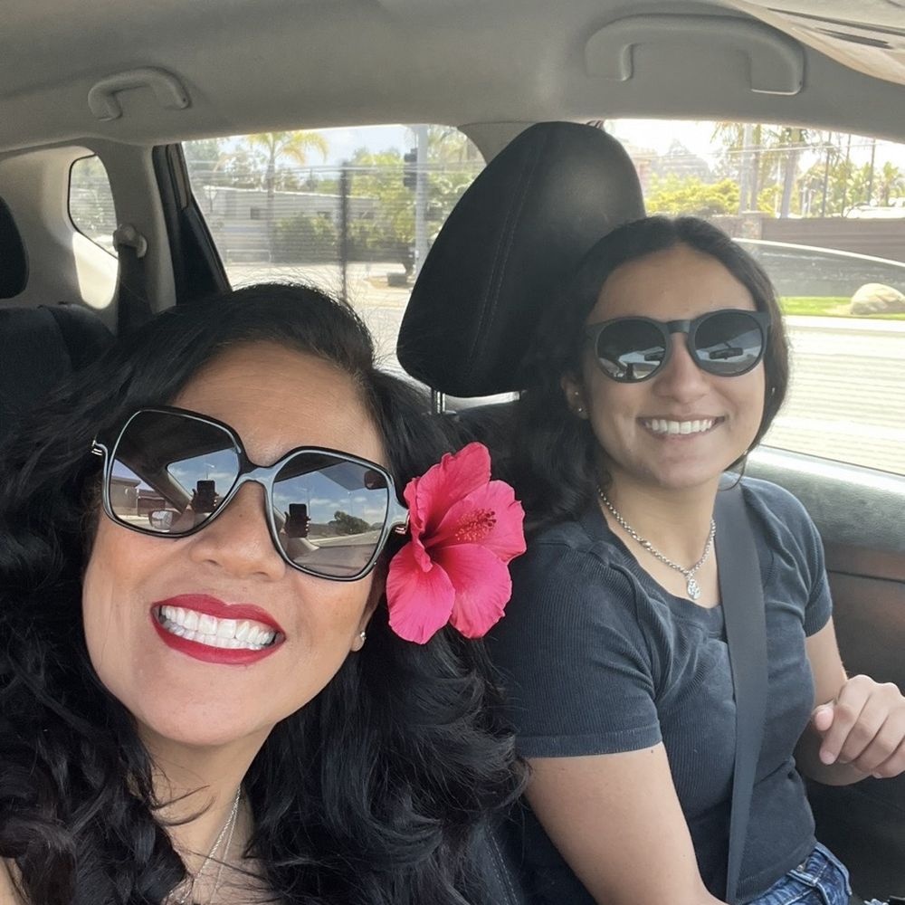 Surprising my bestie by setting her ride polished. Here I am with her baby girl. Surprising my bestie by setting her ride polished. Here I am with her baby girl.
