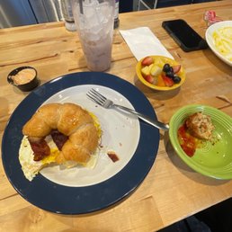 Rise n shine sandwich is sooo delicious! But the potato balls are the star of every meal. Love them so much I get them every time
