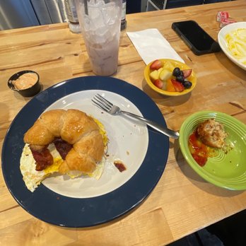 Lamplight Cafe & Bakery - Rise n shine sandwich is sooo delicious! But the potato balls are the star of every meal. Love them so much I get them every time - Bakeries Near Me - Perrysburg, Ohio