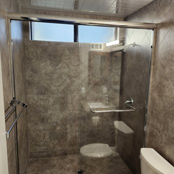 Loreto Glass Installation - Glass & Mirrors Near Me