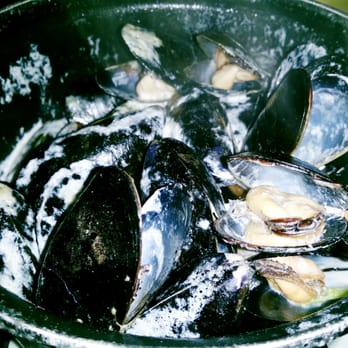 Brussels Bistro - AYCE mussels - Belgian Near Me - Laguna Beach, California Brussels Bistro - AYCE mussels - Belgian Near Me - Laguna Beach, California