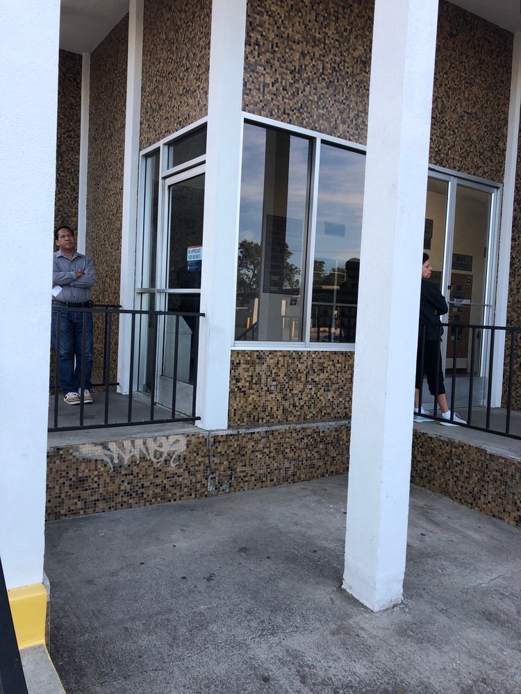 US POST OFFICE Updated October 2024 1610 S El Dorado St, Stockton