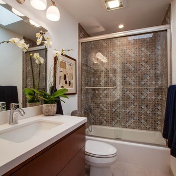 Jeffrey Smith Designs - Secondary Bath, Santa Monica - Interior Design Near Me Jeffrey Smith Designs - Secondary Bath, Santa Monica - Interior Design Near Me
