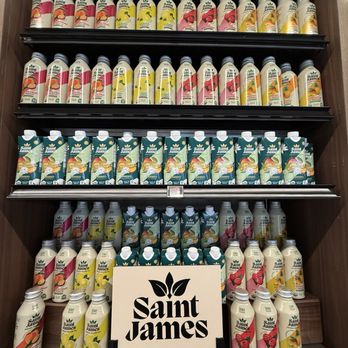 Erewhon Manhattan Beach - Grocery Near Me - Manhattan Beach, California