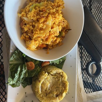 Edelweiss Bar & Grill - Arroz con mariscos y mofongo - Seafood Near Me - Luquillo, Puerto Rico Edelweiss Bar & Grill - Arroz con mariscos y mofongo - Seafood Near Me - Luquillo, Puerto Rico