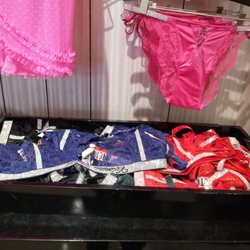 Victoria's Secret & PINK