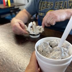 B's & G's Dairy Crest - Hot fudge sundae and mixed cyclone